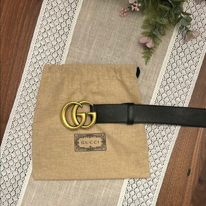 Gucci Black Leather Belt with Gold GG Buckle